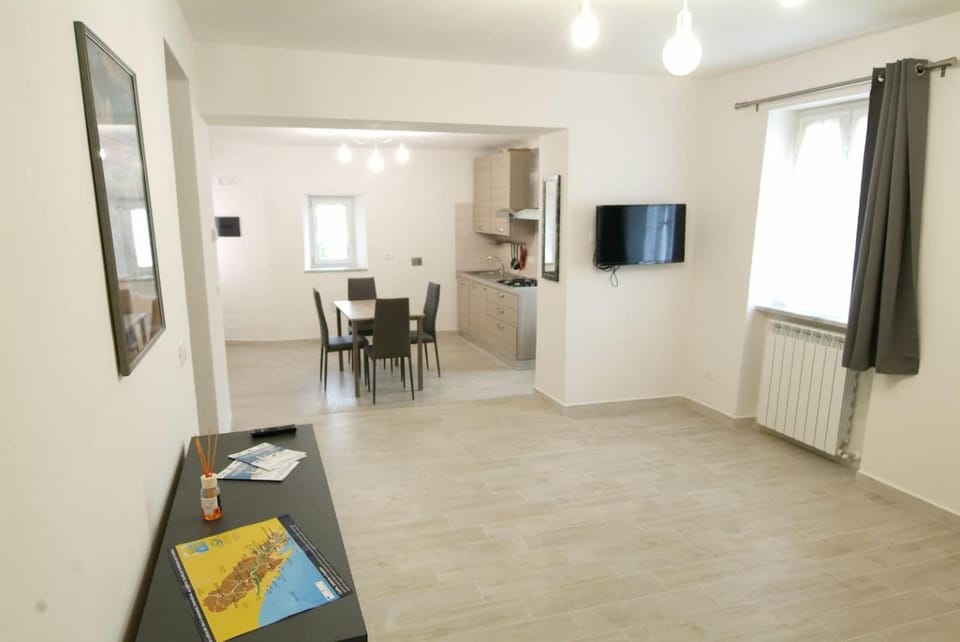 La casa di Walter vicino alle cinque terre Apartment in Province of Massa and Carrara
