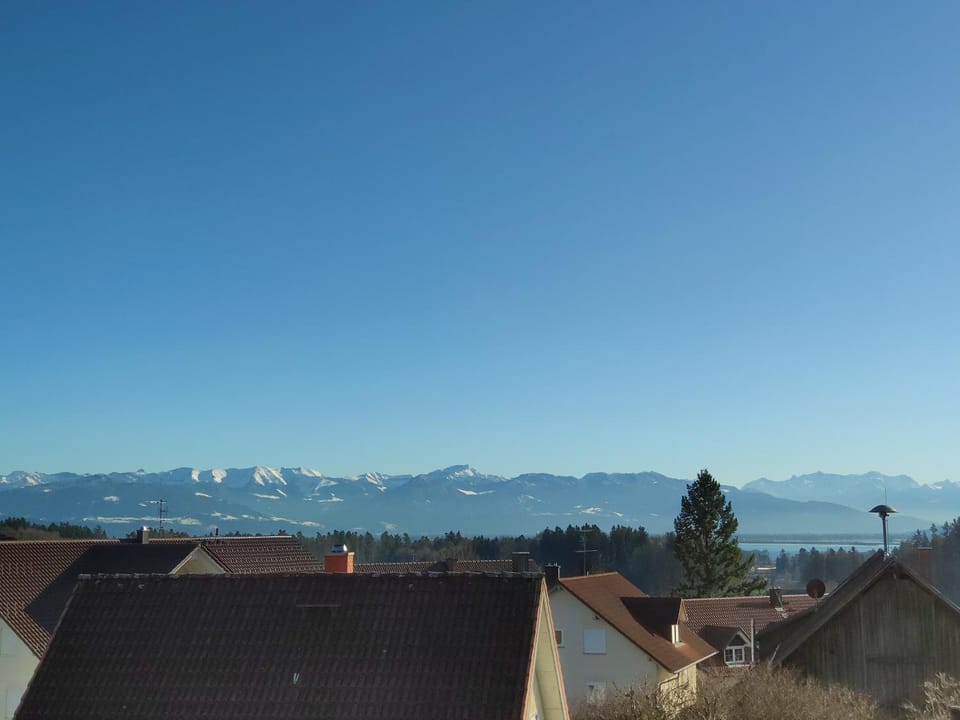 Neighbourhood, Natural landscape, Mountain view