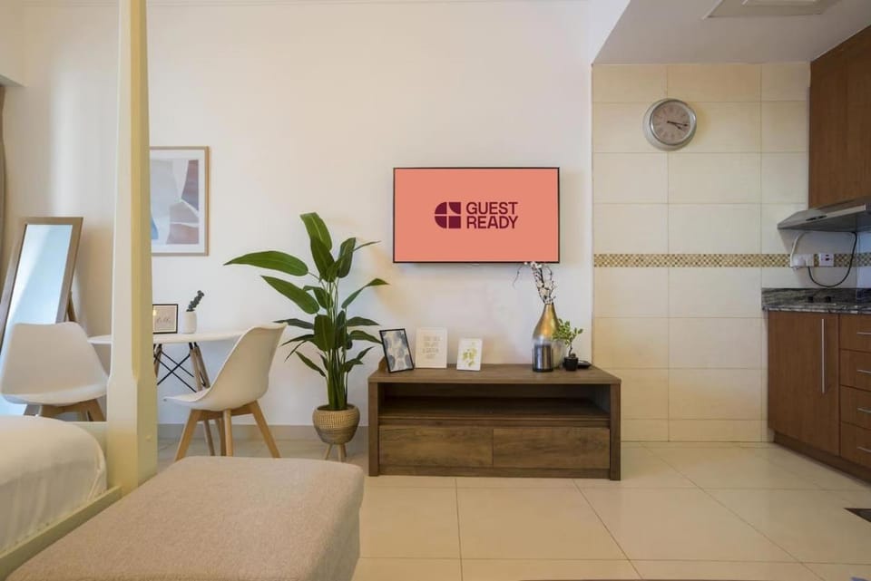 GuestReady - Studio | Luxury Styled Studio in Marina Apartment in Dubai