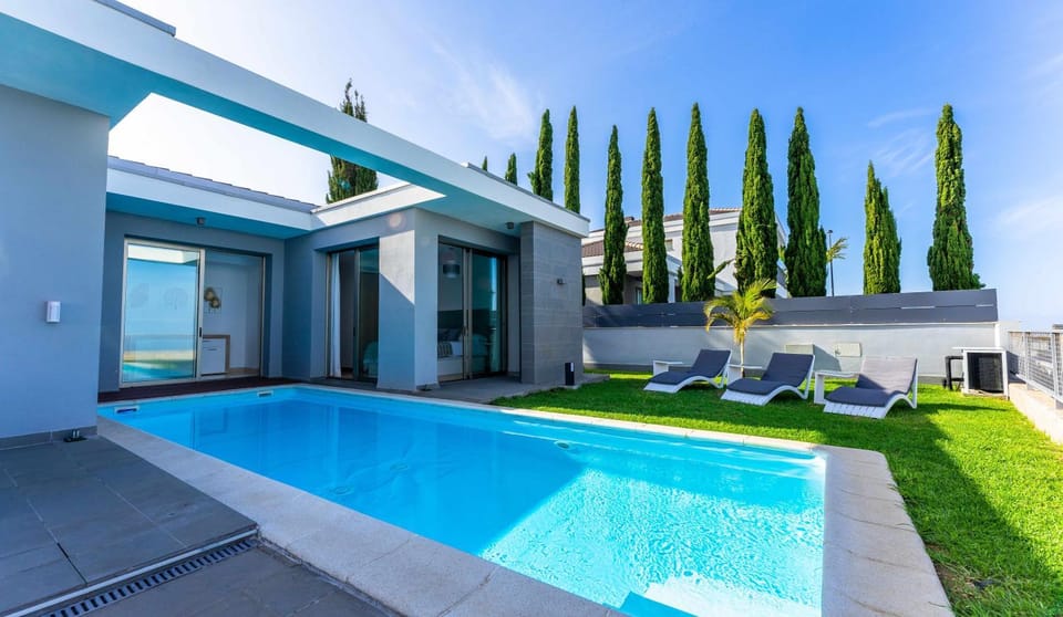 BBQ facilities, Solarium, Swimming pool