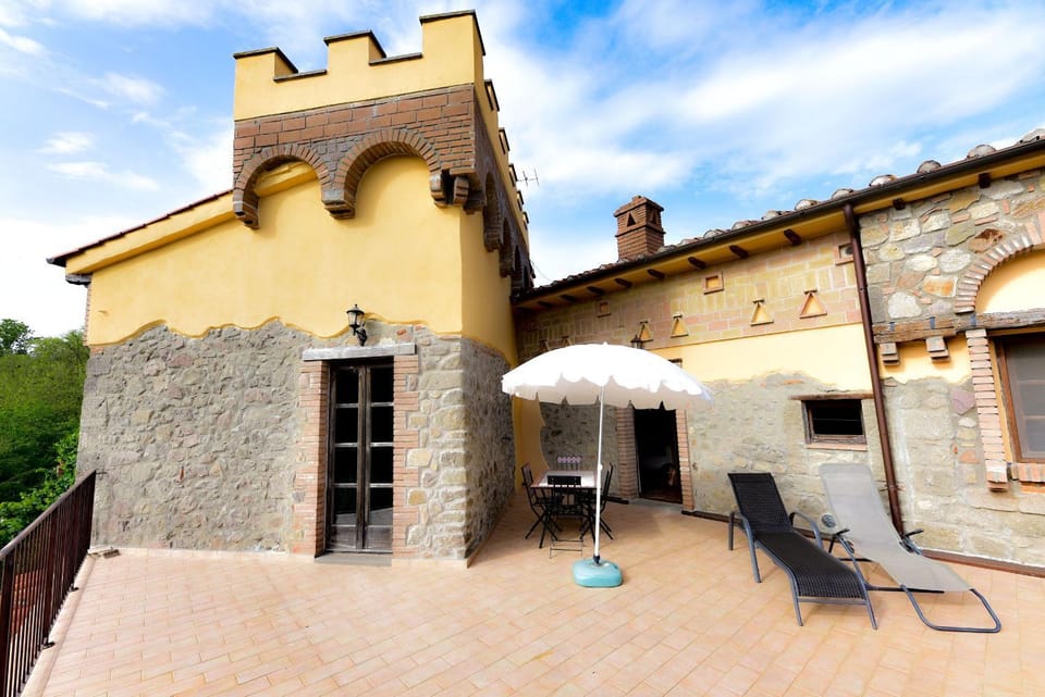 Property building, Balcony/Terrace