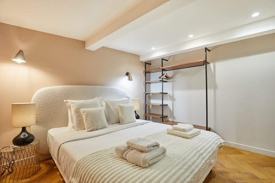 Apartment center of Paris by Studio prestige Apartment in Paris
