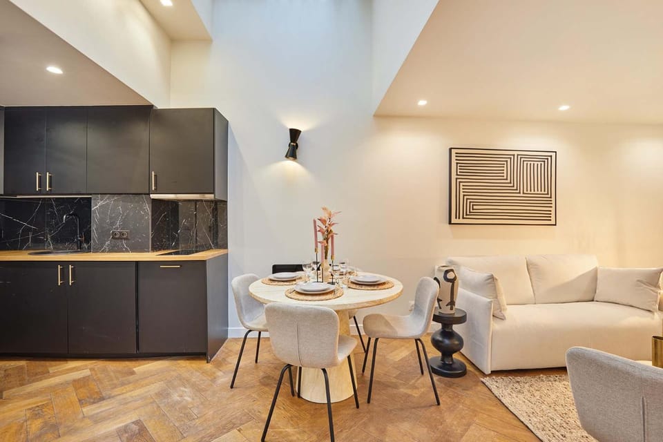 Apartment center of Paris by Studio prestige Apartment in Paris