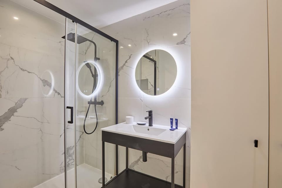 Apartment center of Paris by Studio prestige Apartment in Paris