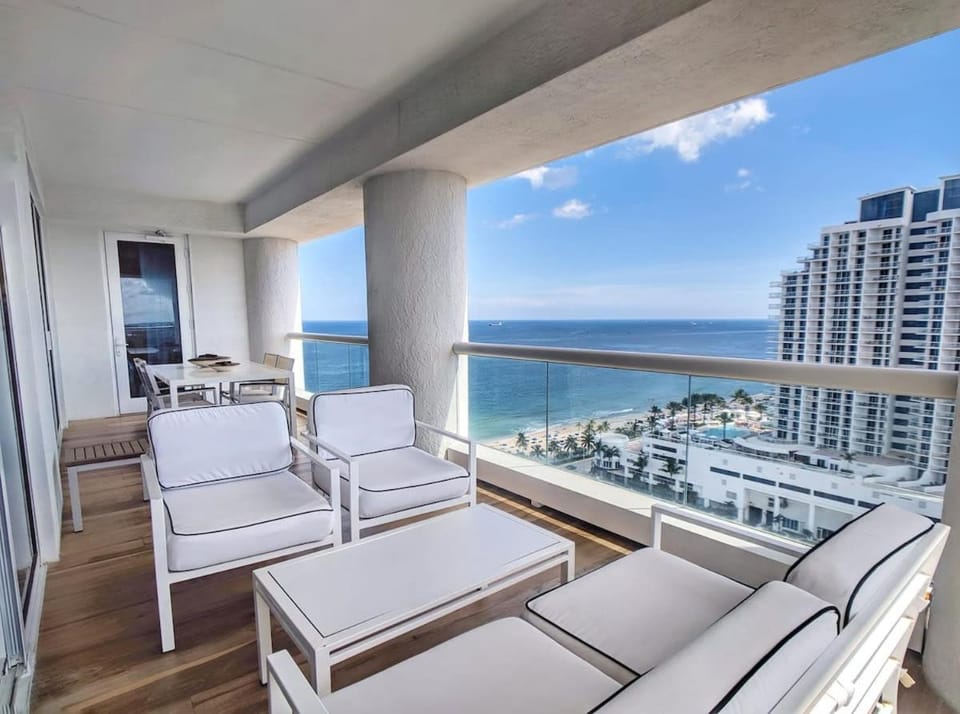 Luxury Fort Lauderdale Beach Resort House in Fort Lauderdale