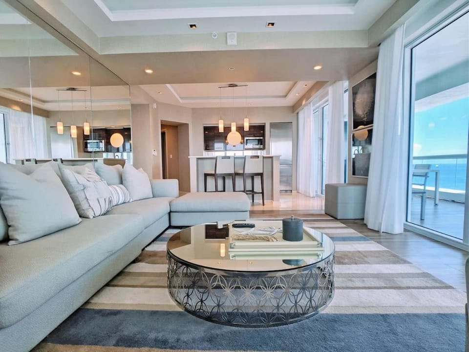 Luxury Fort Lauderdale Beach Resort House in Fort Lauderdale