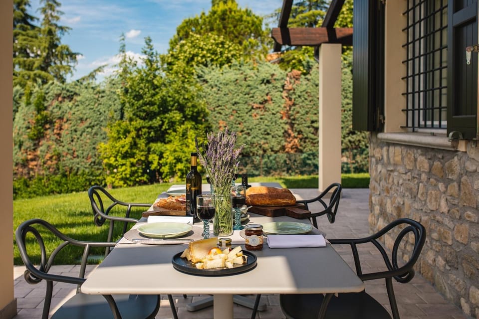 Dining area, Lunch