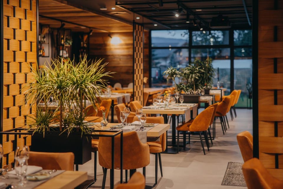 Restaurant/places to eat