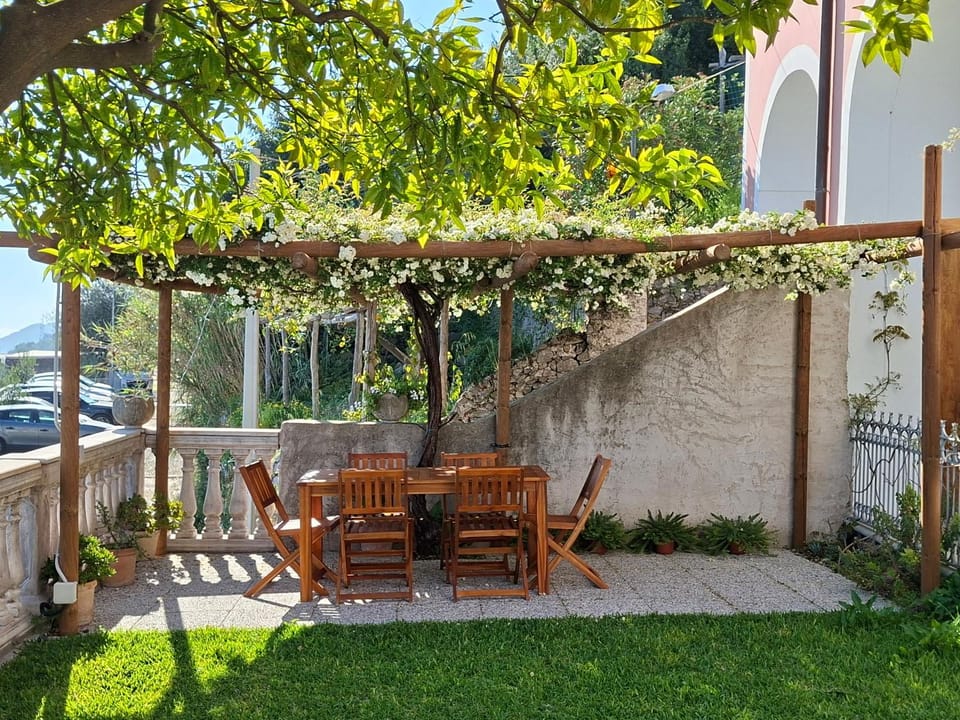 Patio, Garden, View (from property/room), Balcony/Terrace, Dining area