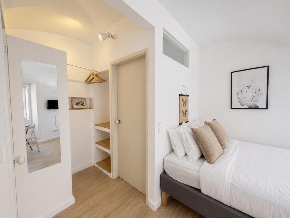 Studio Hideaway II - Peaceful Urban Escape Apartment in Lisbon