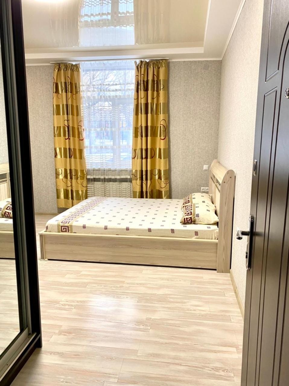 Apartment studio-біля вокзалу-недалеко від центру Apartment in Lviv