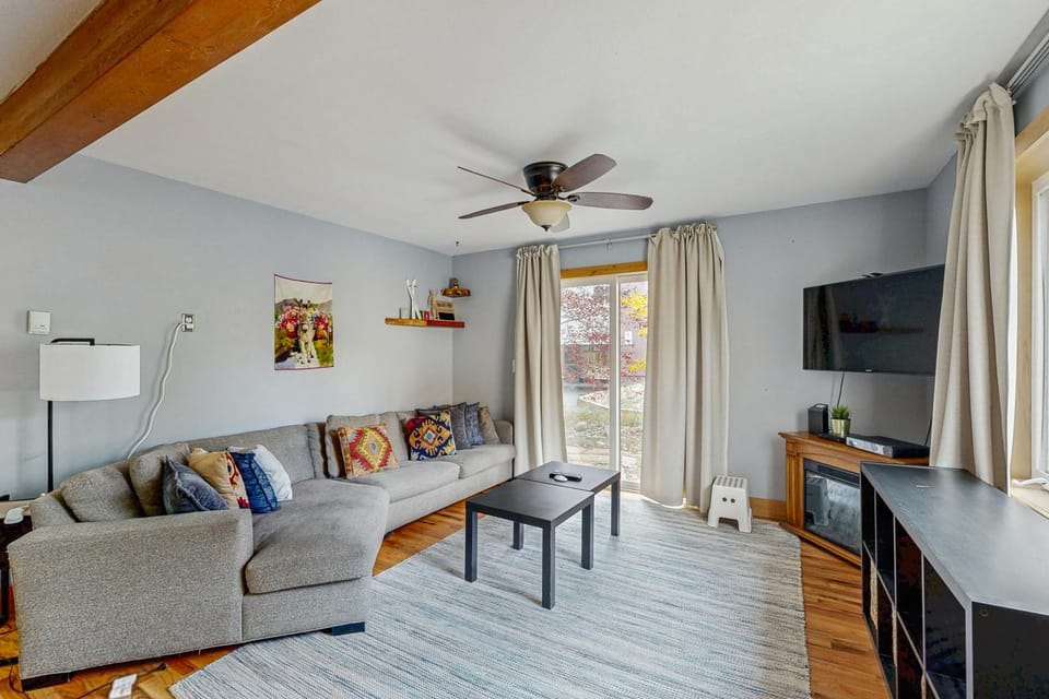 Mountains & Main Street Apartment in Frisco