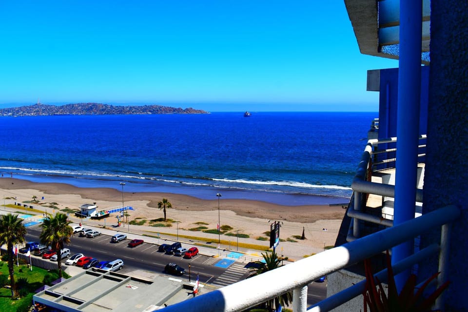 Nearby landmark, Balcony/Terrace, Other, Evening entertainment, Sea view, Shopping Area