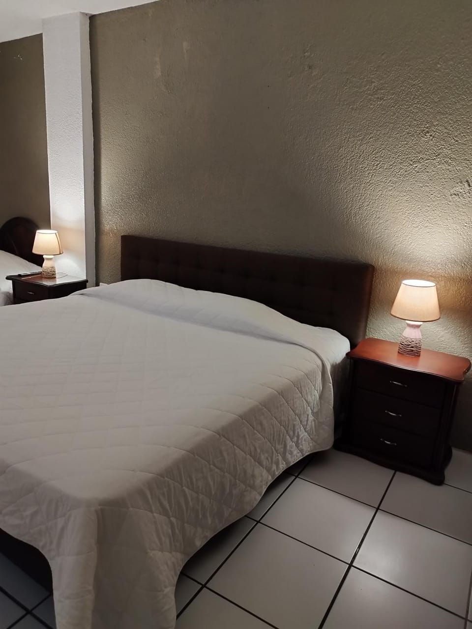 Bed, air conditioner