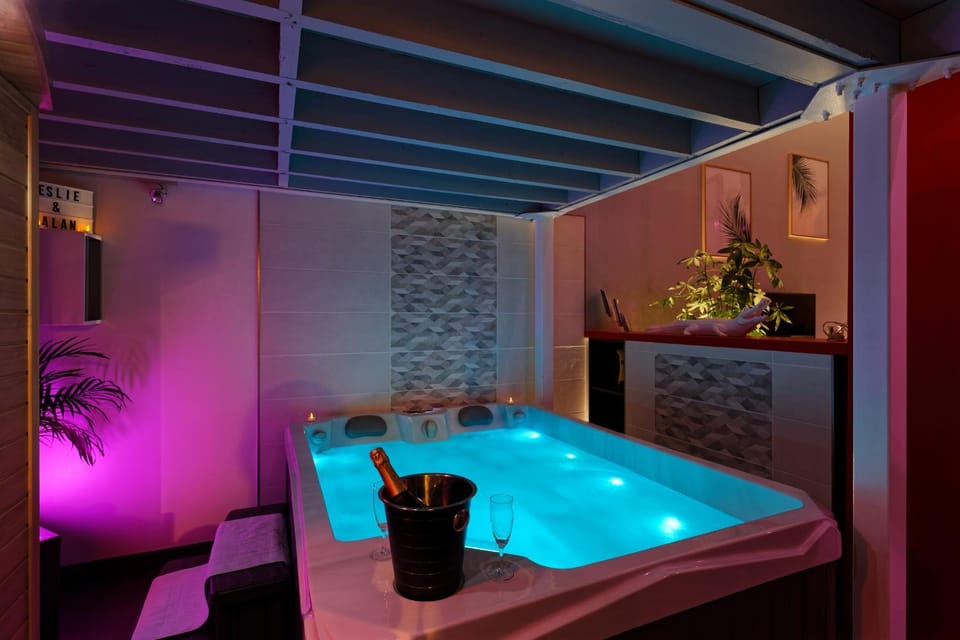 Romance Spa lofts haut de gamme avec sauna Apartment in Le Havre