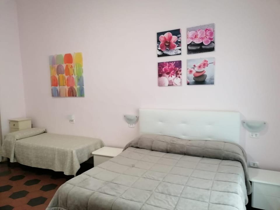 Come D'Incanto A Napoli Bed and Breakfast in Naples