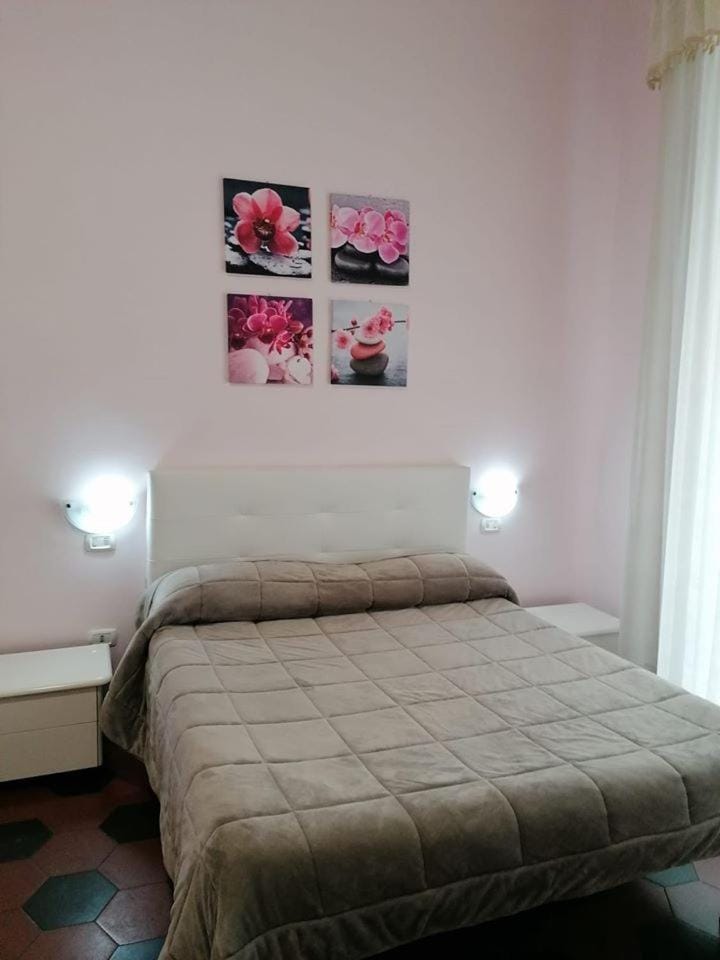 Come D'Incanto A Napoli Bed and Breakfast in Naples
