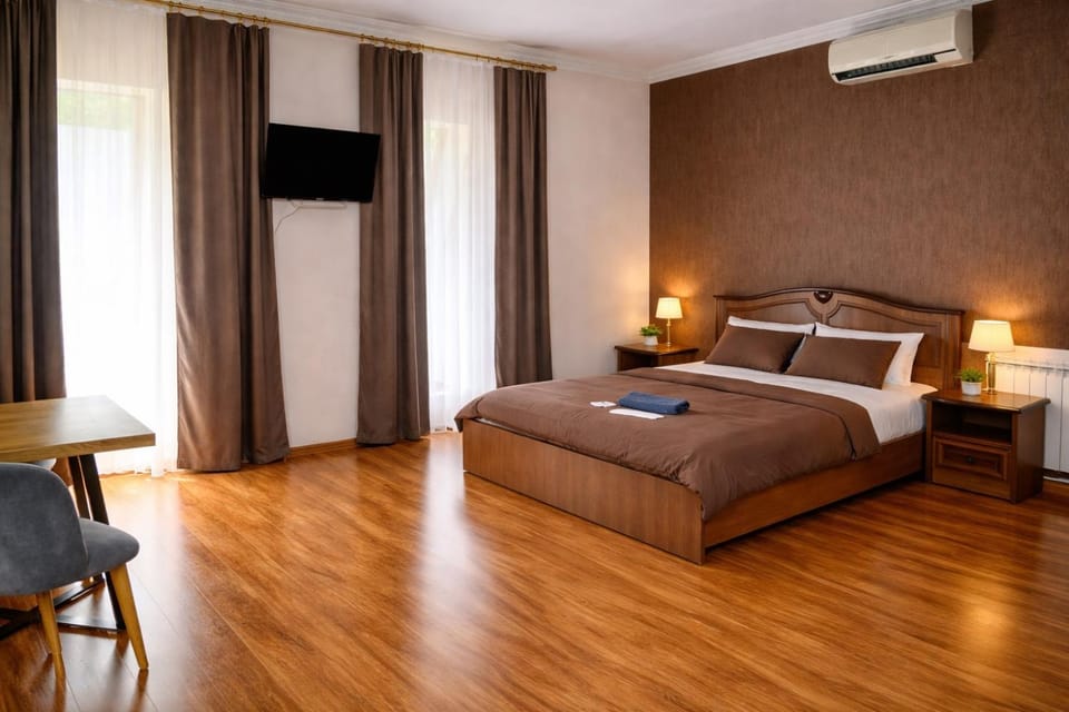 Отель Ренессанс Hotel in Dnipro