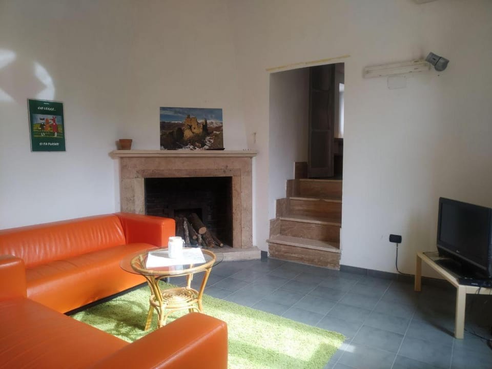 Communal lounge/ TV room, Living room, Lounge or bar, Seating area