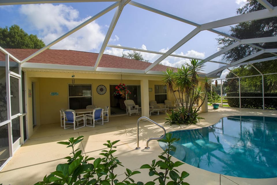 Perfect Family Gateway At Villa Silverthorne Home House in Hernando