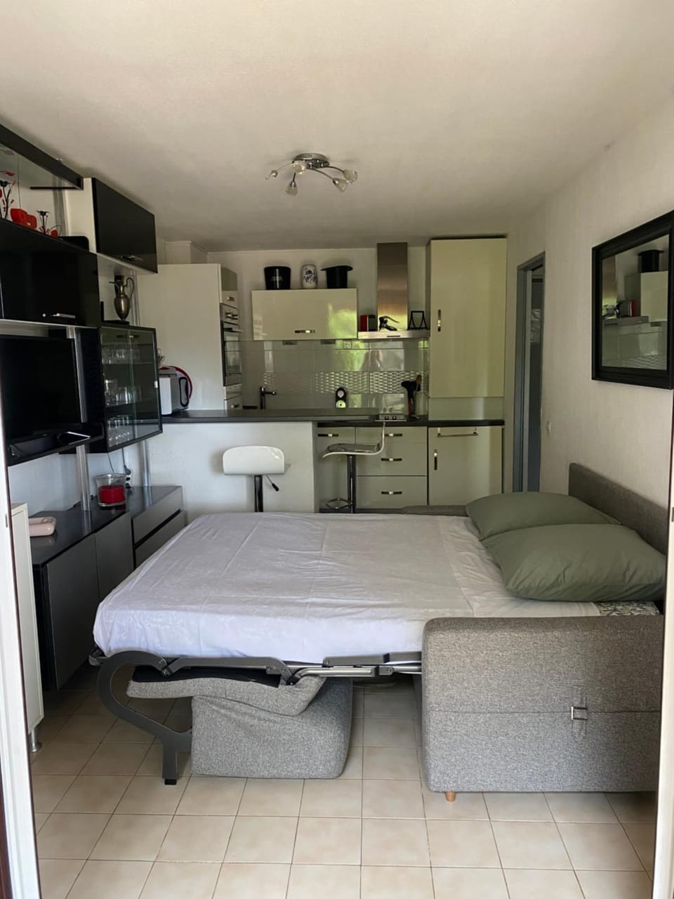 Kitchen or kitchenette, Living room