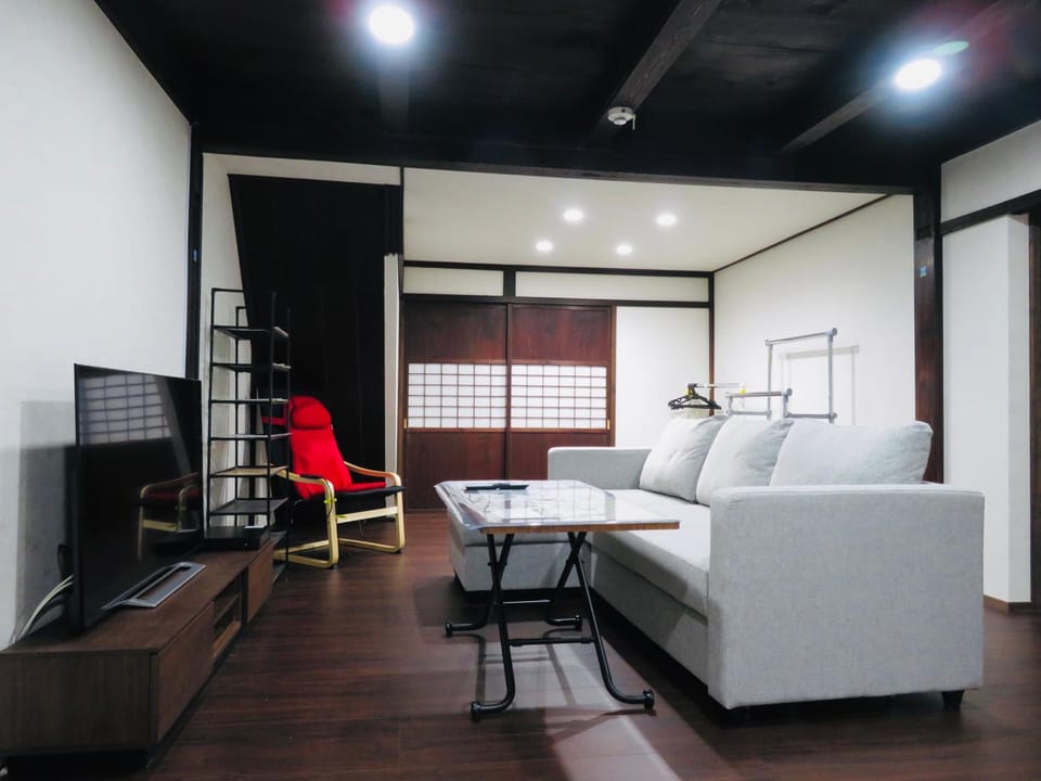 Utatei Nada House in Takayama