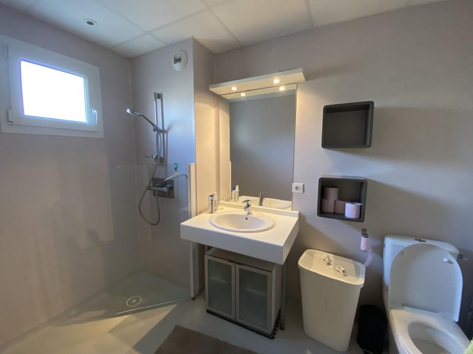 Appartement en rez-de-jardin à 100m de la plage avec terrasse et parking Apartment in Hossegor