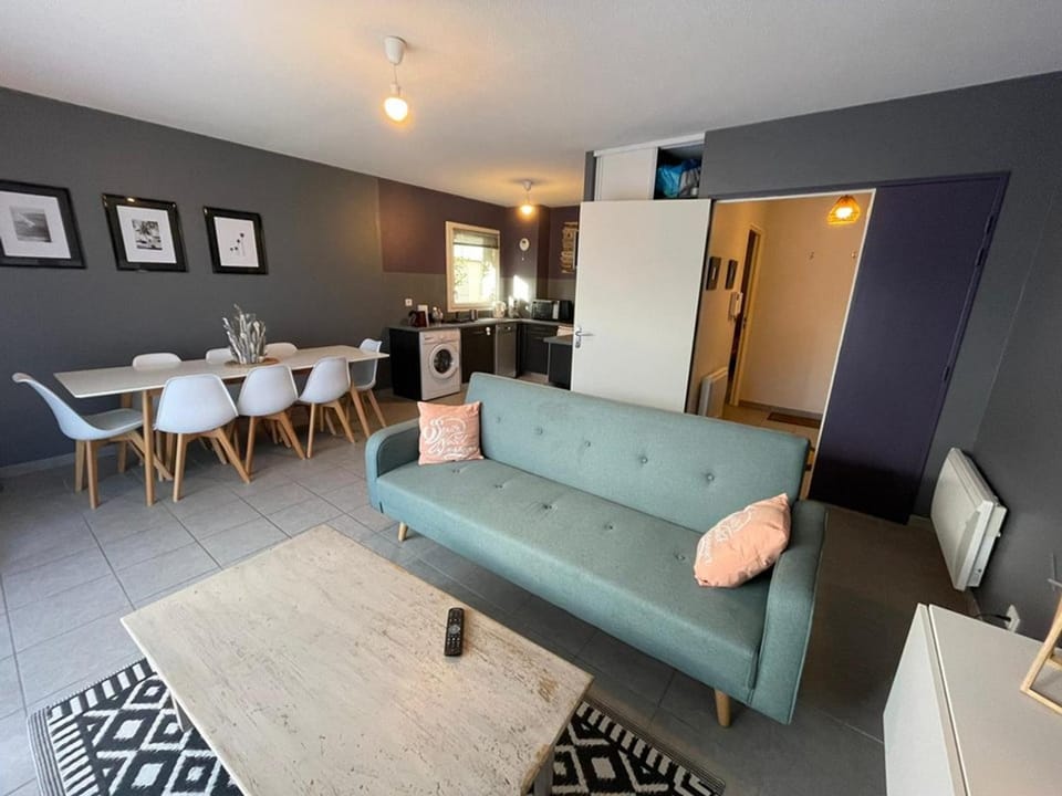 Appartement en rez-de-jardin à 100m de la plage avec terrasse et parking Apartment in Hossegor