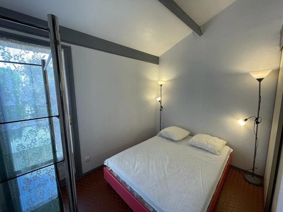Charmante maisonnette proche du port avec parking et animaux acceptés - FR-1-413-100 Villa in Capbreton