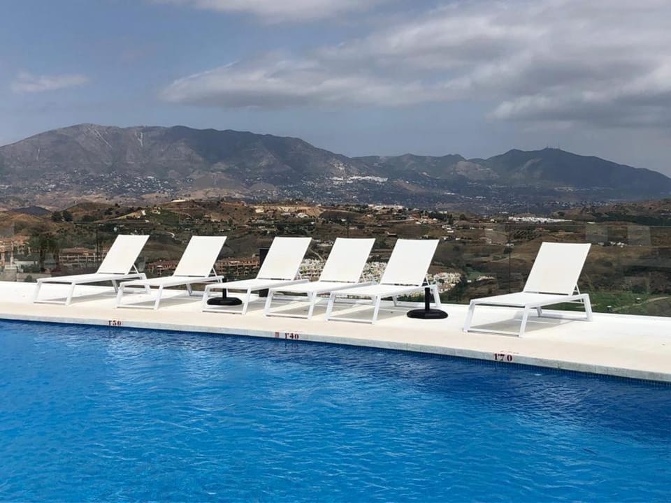 LA CALA HILL CLUB (LOS CORTIJOS) Apartment in Sitio de Calahonda