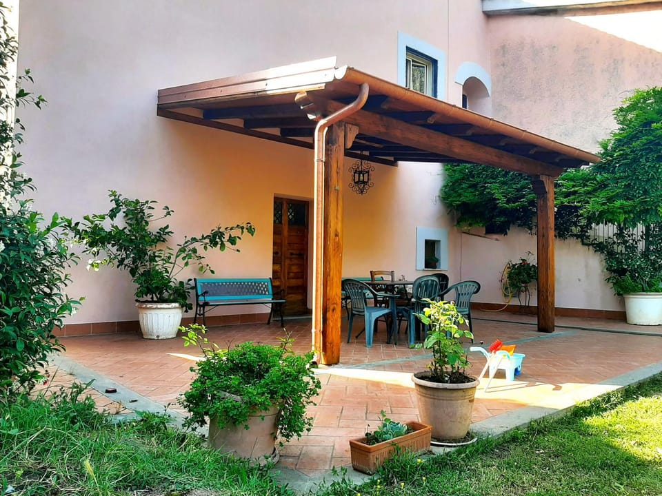 Property building, Day, Summer, Garden view