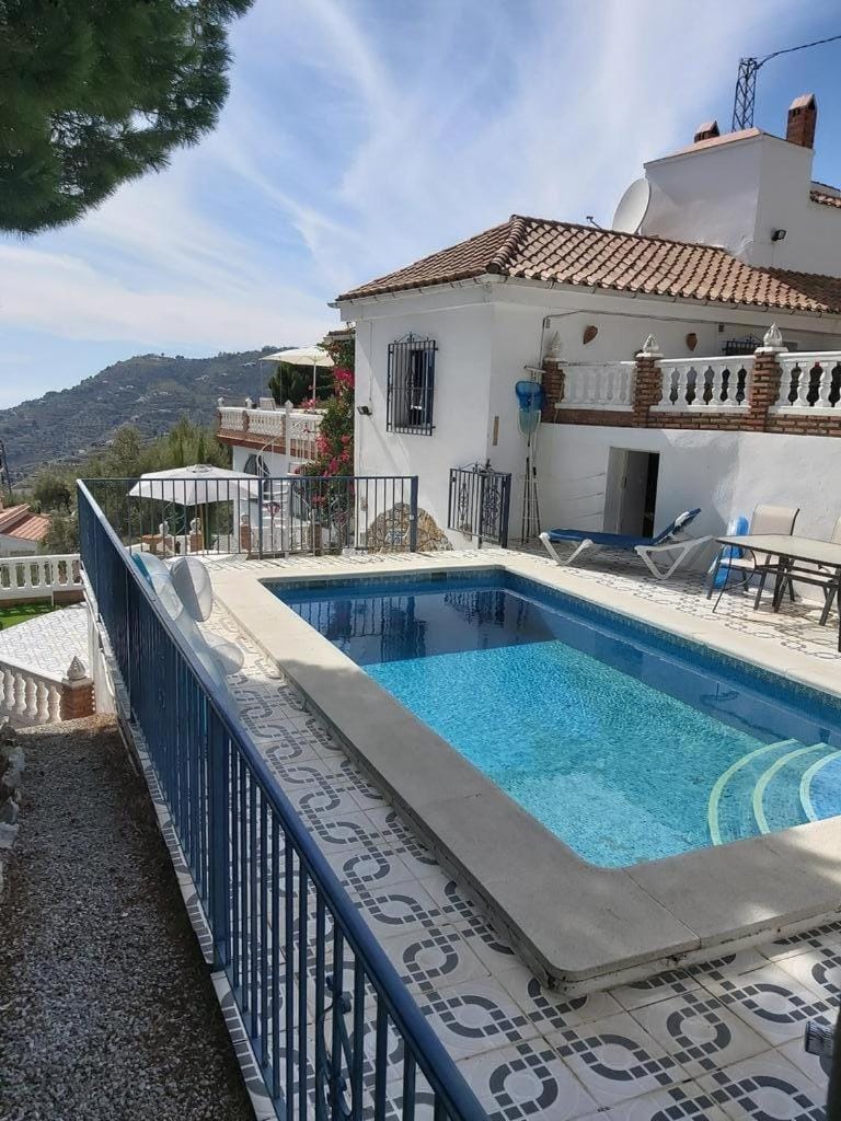 Las Golondrinas Apartment in Axarquía