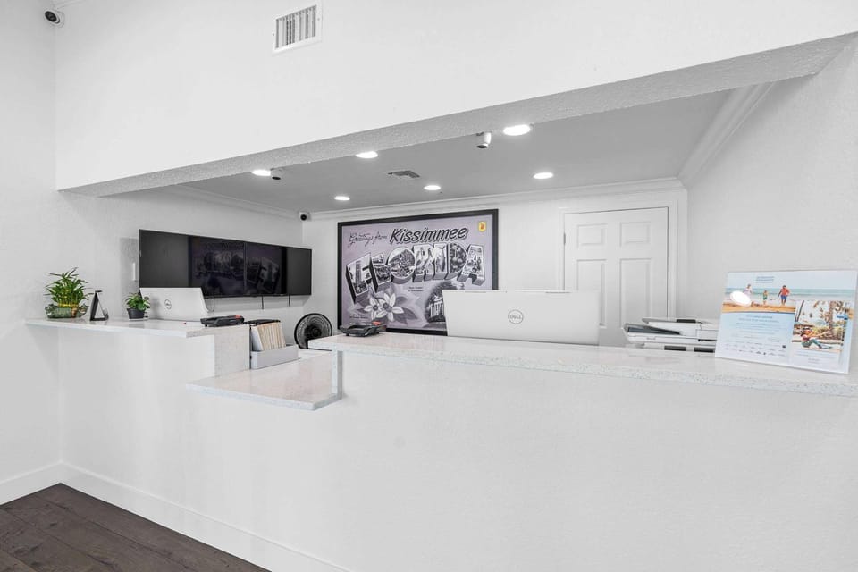 Lobby or reception, Lobby or reception