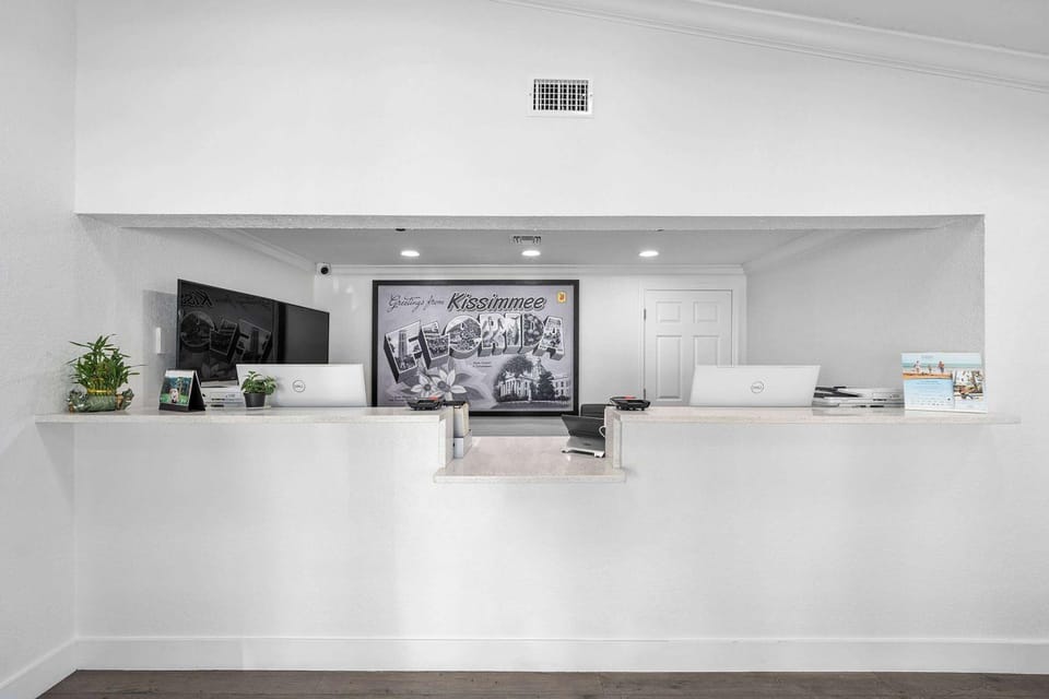 Lobby or reception, Lobby or reception