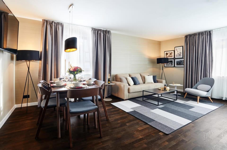 Living room, Seating area, Dining area