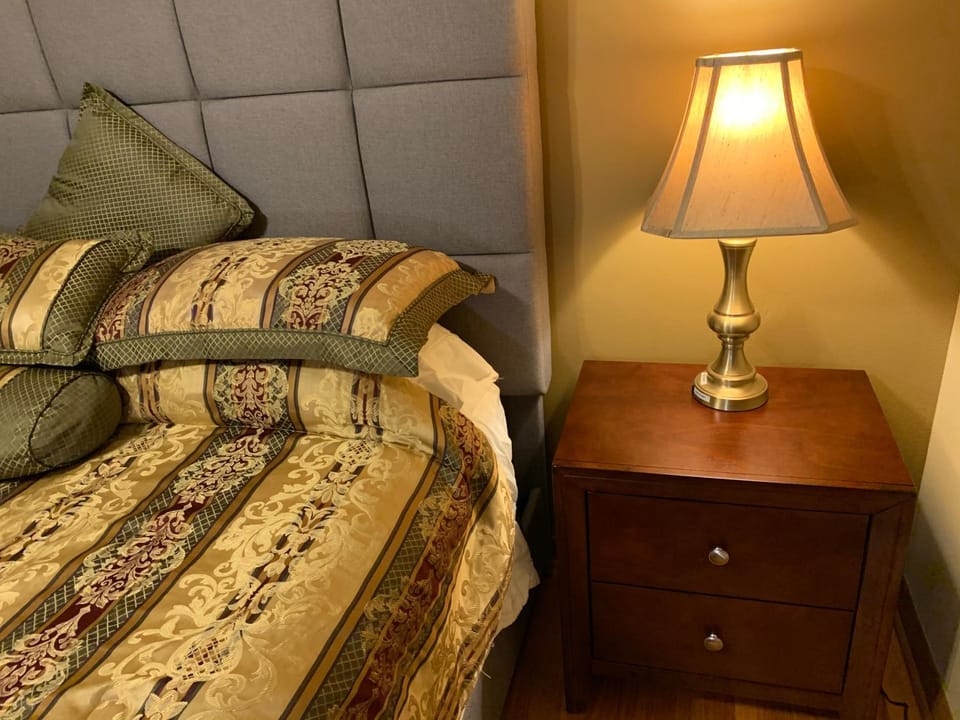 Bed, Bedroom