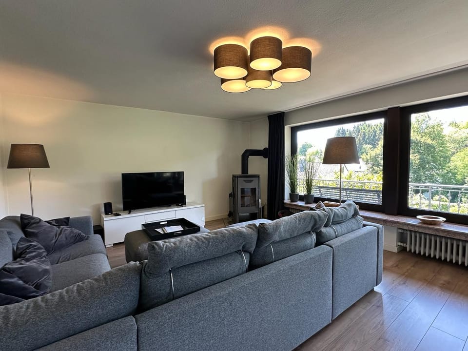 TV and multimedia, Living room, fireplace