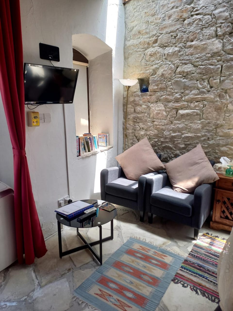 TV and multimedia, Seating area