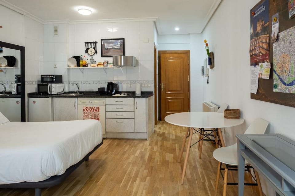 Estudio en la calle mas bonita de salamanca Apartment in Salamanca