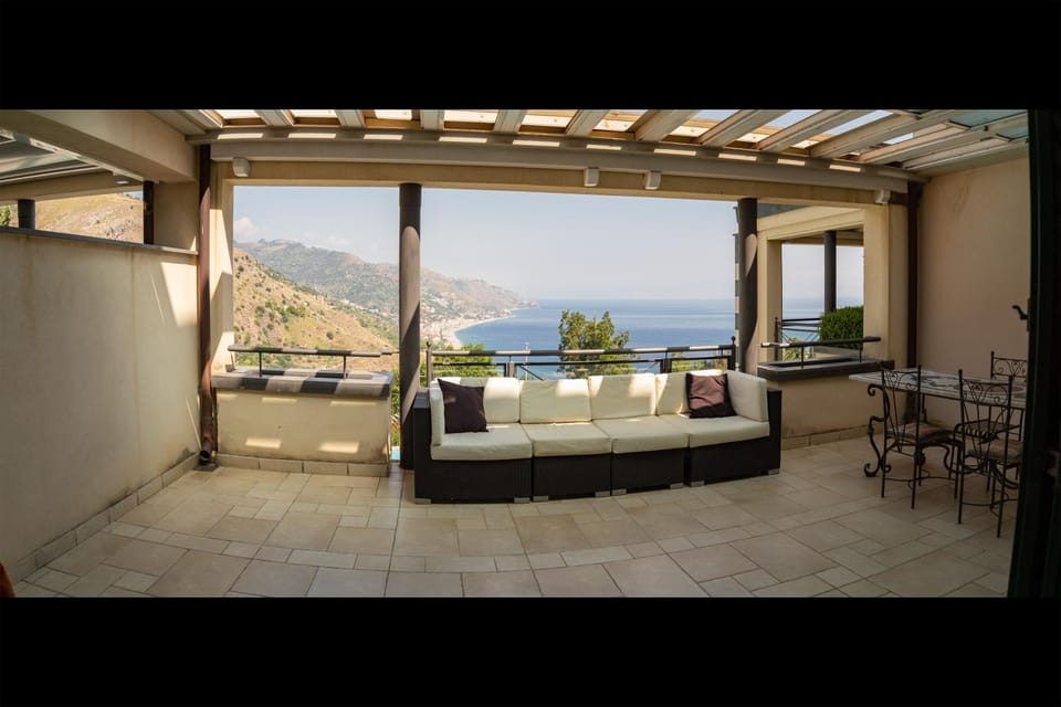 Patio, Balcony/Terrace, Mountain view, Sea view
