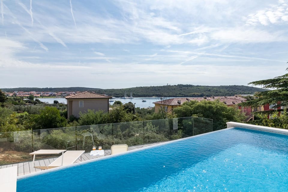 Pool view, Sea view, Swimming pool, Swimming pool