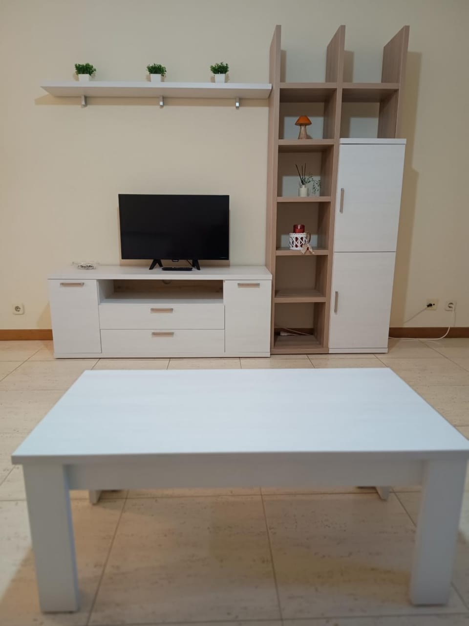 TV and multimedia, Seating area