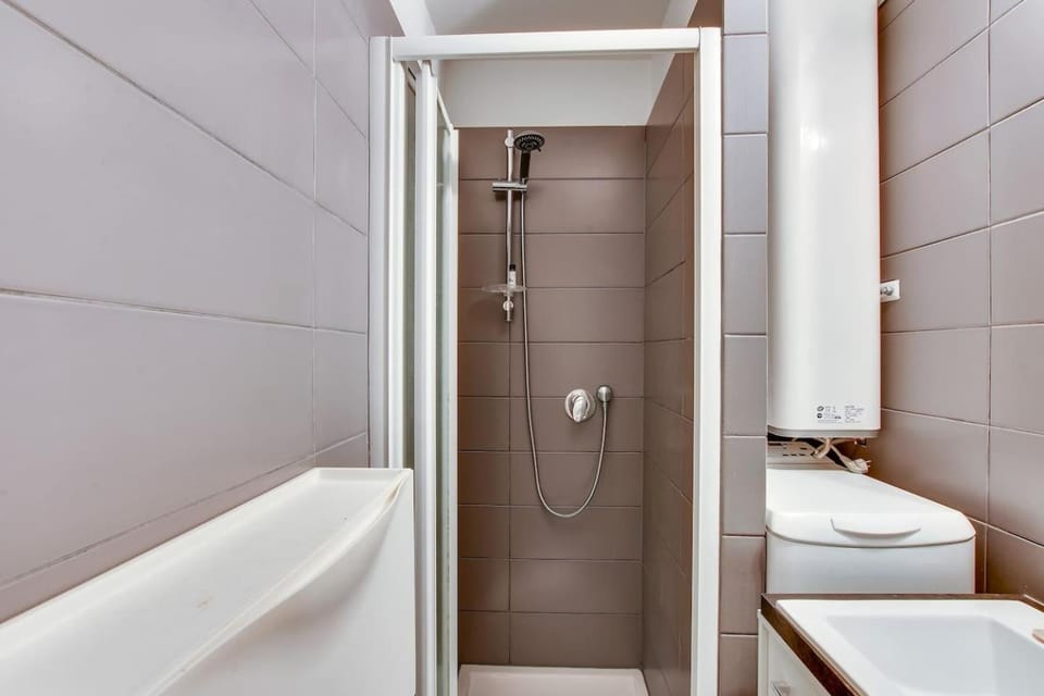 Unit 008 Saint Germain des Pres (Bac rdc) Apartment in Paris