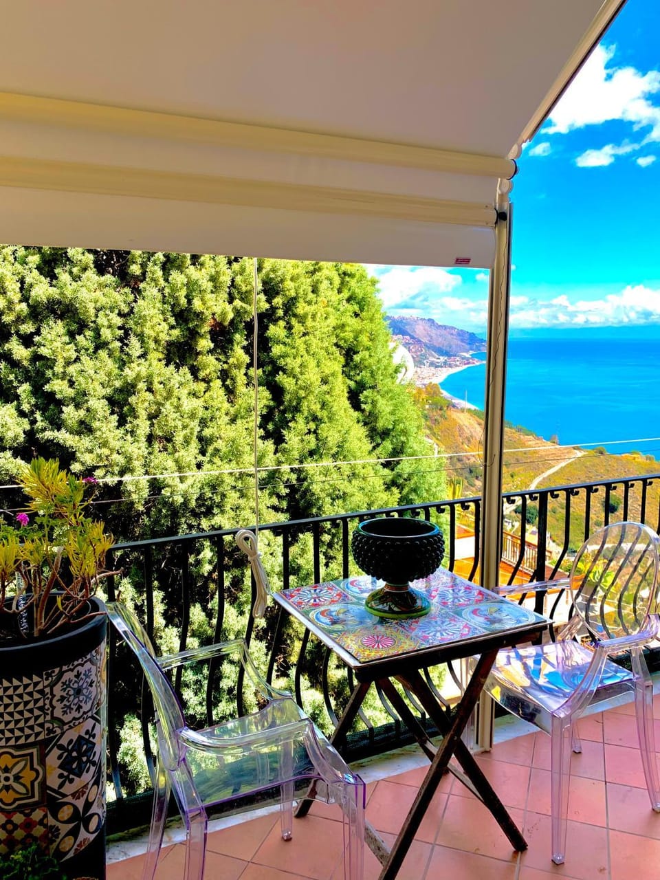 Natural landscape, View (from property/room), Balcony/Terrace, Mountain view, Sea view