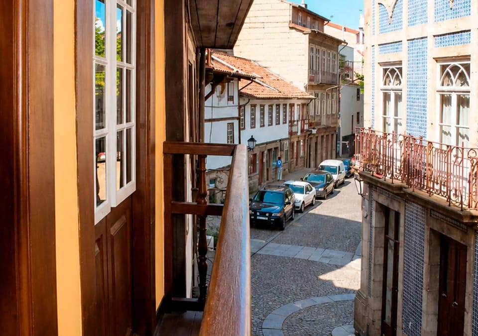 Guest House Vimaranes Bed and Breakfast in Guimaraes