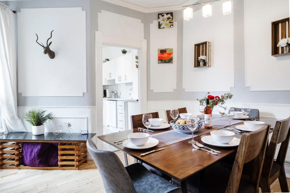 Dining area, kitchen