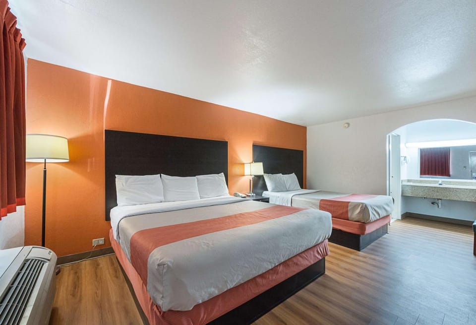 Photo of the whole room, Bedroom, On site