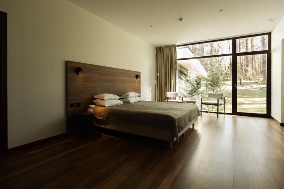 Bed, Photo of the whole room