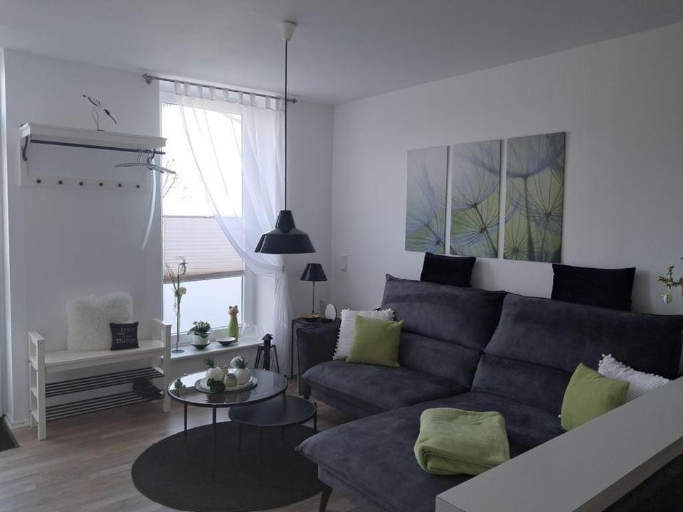 Op-England-I-mit-Terrasse-grossem-Garten Apartment in Nordstrand