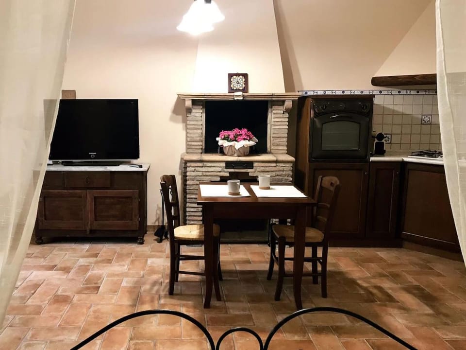 TV and multimedia, Dining area